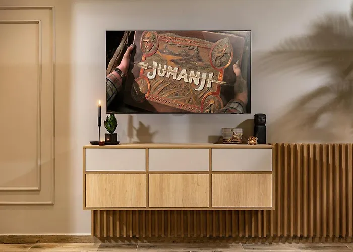 Qult - Jumanji * Boekarest