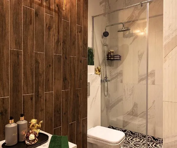 Qult - Jumanji Apartman *